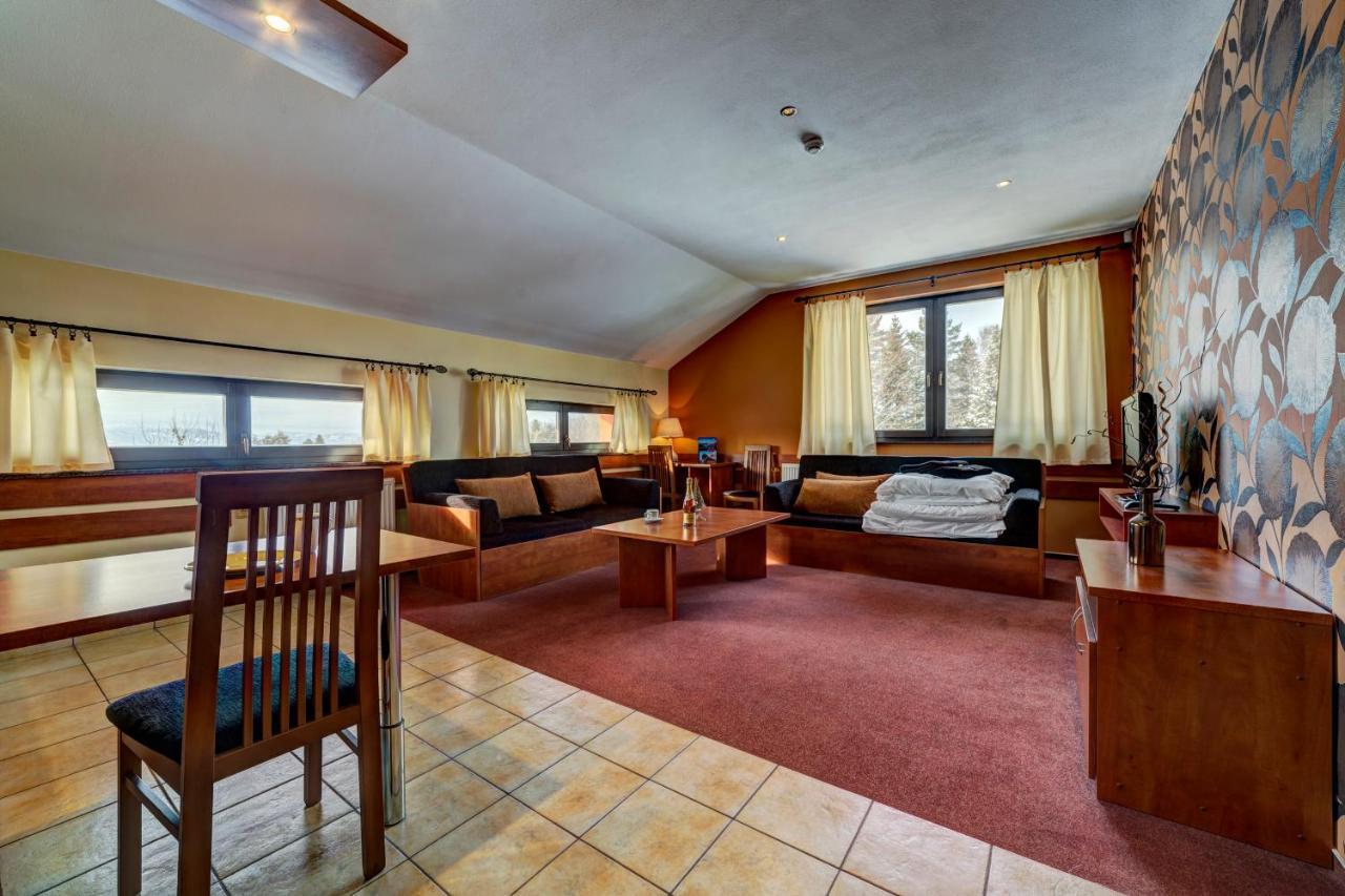 Apartmanovy Dom Slniecko Žiar Extérieur photo